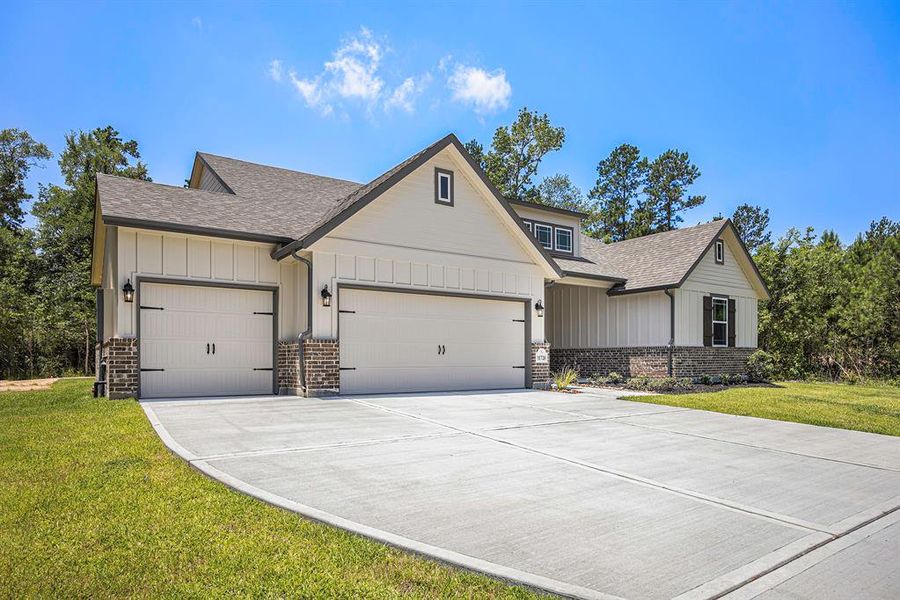 Gorgeous Brand New 1 Story Home!  Home will be completed approx 7/30/2024. Pictures are representation of the "Seabury" plan. Actual colors and selections may vary! Call today to preview your Dream Home!