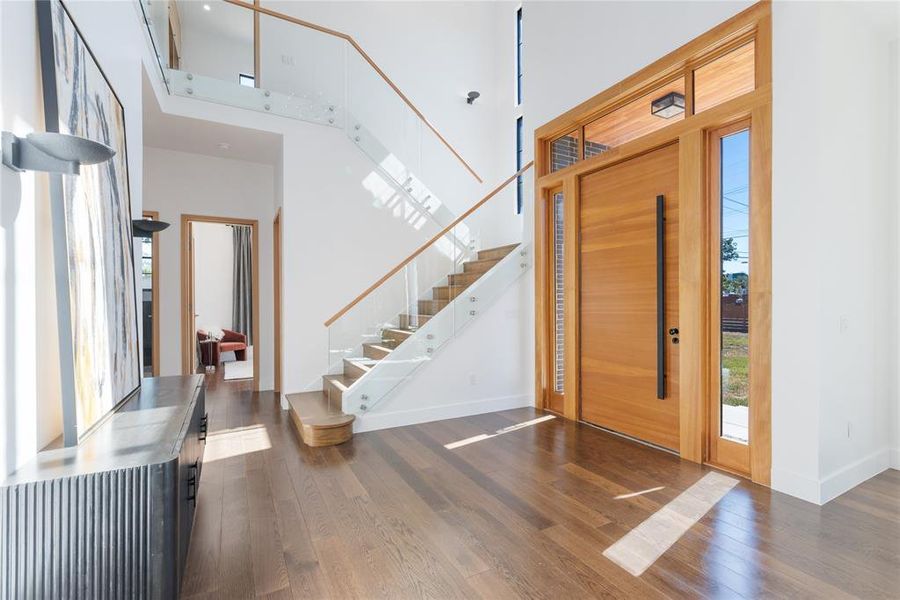 Beautiful entryway welcoming you to this new construction home