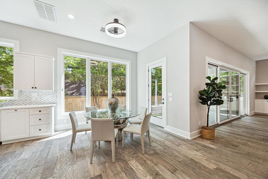 Breakfast Nook overlooking the back yard