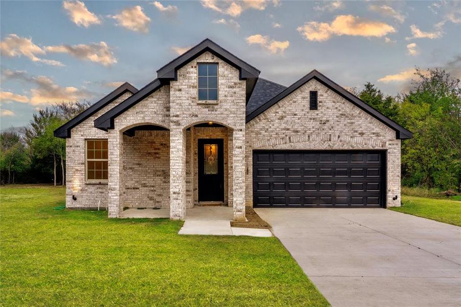 New construction Single-Family house 708 Mineral Wells Street, Terrell, TX 75160 - photo