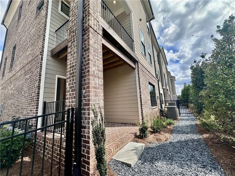 Beautiful in unit has a slightly larger fenced in backyard