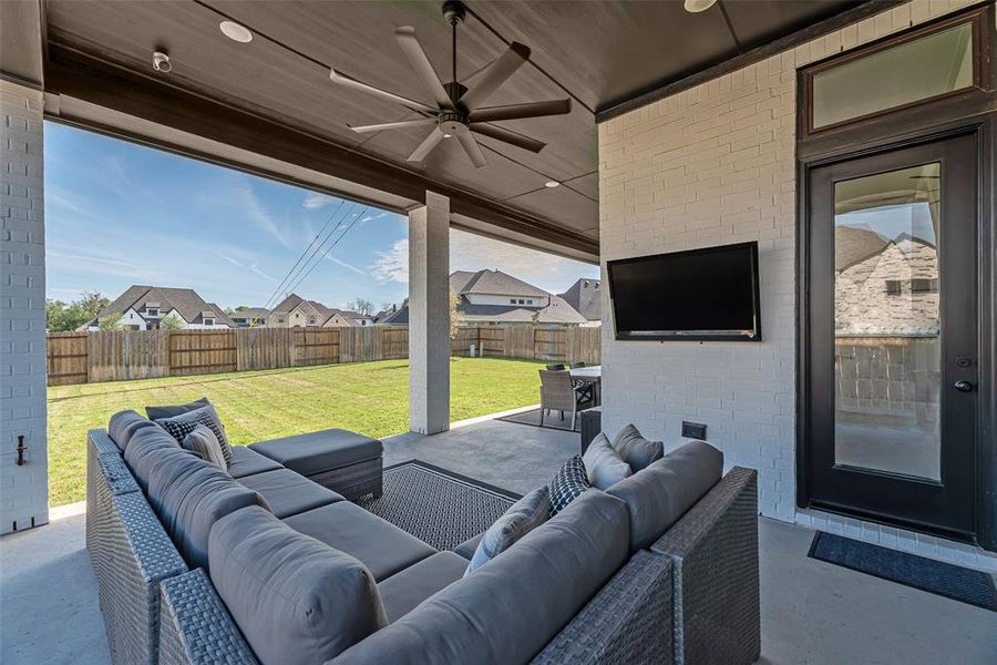 A huge extended covered porch! Bonus upgrade!