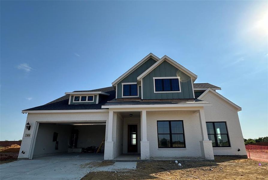 View of front of house featuring a garage