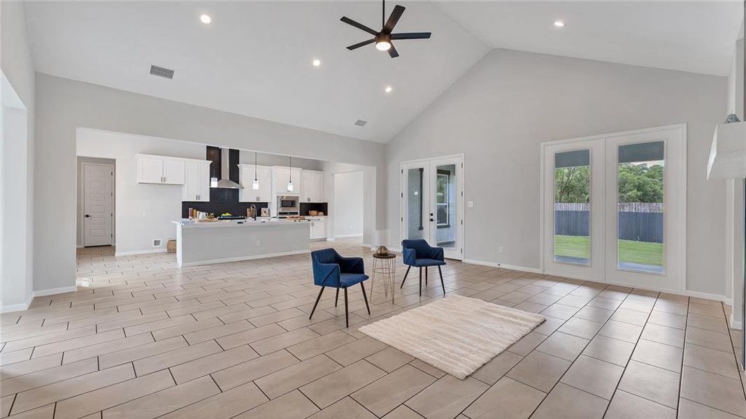 Family room/open floor