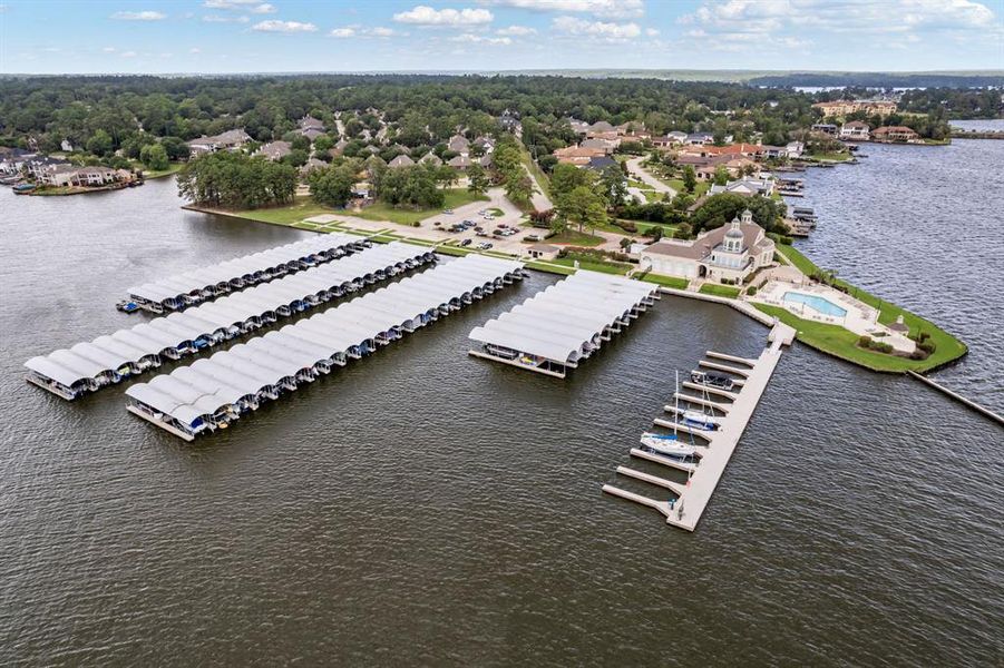 If you are a boat lover, you will LOVE the marina where you can fill up your boat with gas, park it overnight, or get a full-time boat slip to make boat days a breeze!