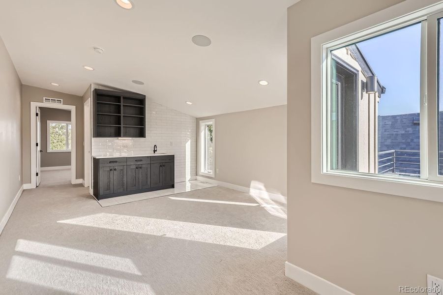 3rd Level Loft and Wet Bar