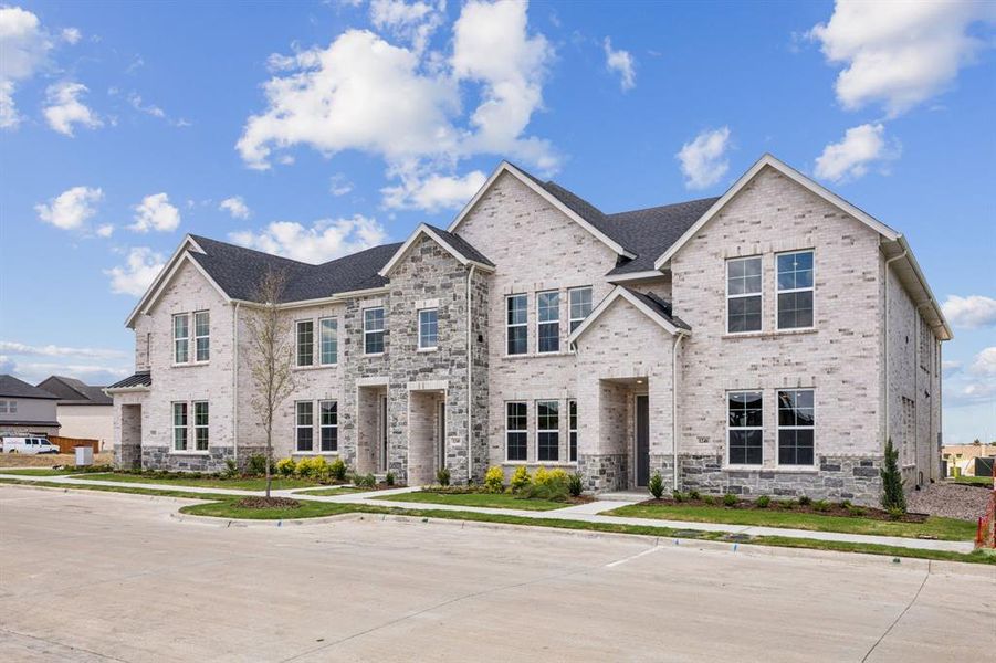 Gorgeous lock and leave lifestyle homes now available in the outstanding new community Twin Creeks Watters!