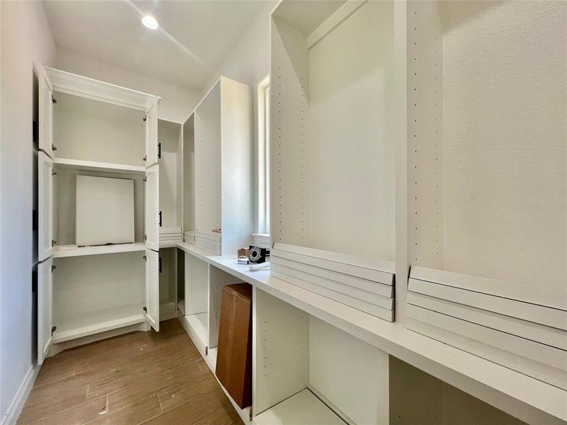 BUTLERS-STYLE, WALK-IN PANTRY.