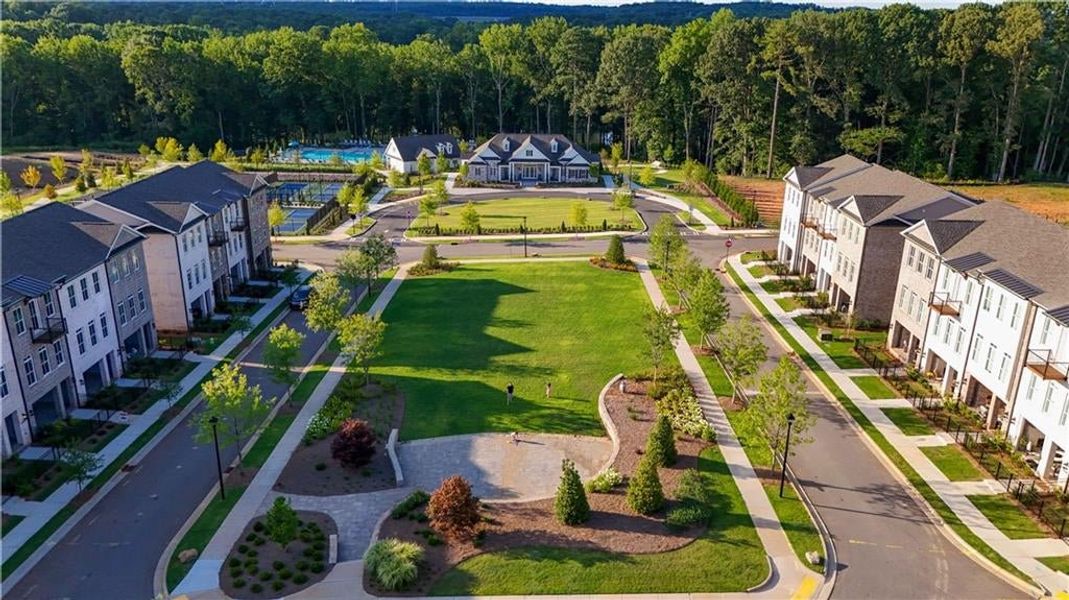 Imagine having this community park right outside your door!