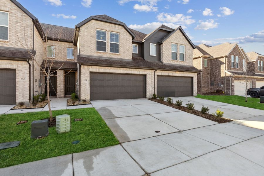 New construction Townhouse house Channing, 1384 Hill Country Place, Celina, TX 75009 - photo