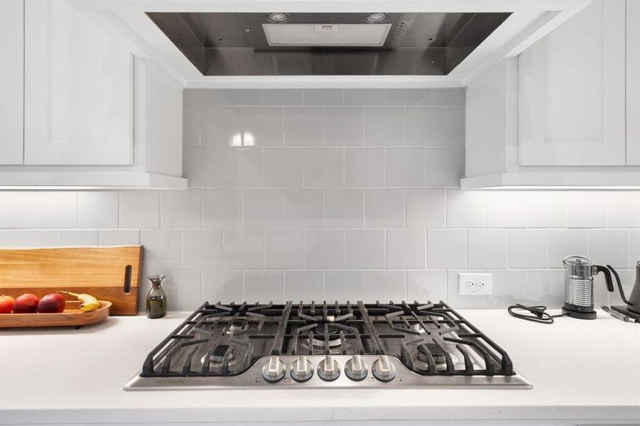 Kitchen with 5-burner gas cooktop