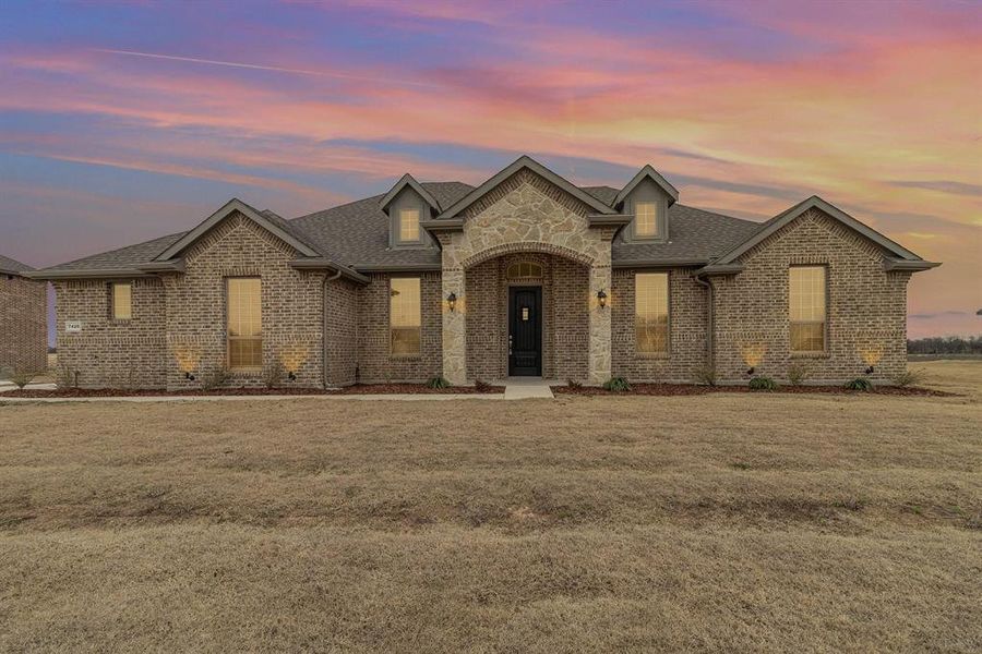 New construction Single-Family house 7420 Stonehenge Drive, Sanger, TX 76266 - photo