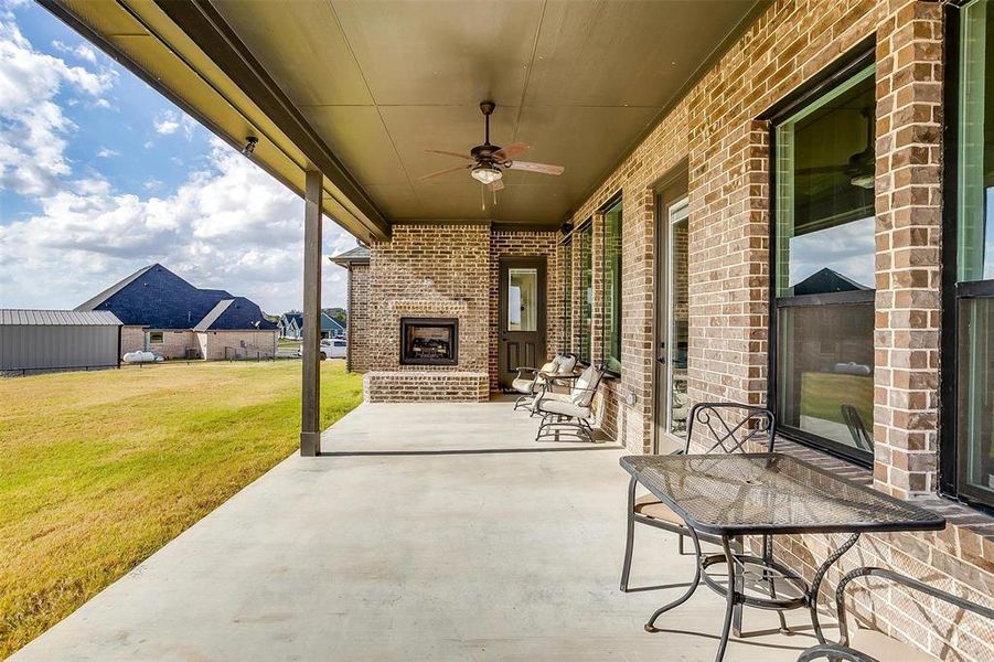 View of patio / terrace with ceiling fan