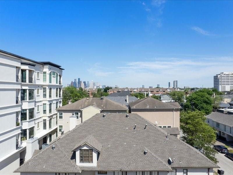 Eastern downtown skyline shown at approximate height of 5th Floor. Views shown may not resemble actual unit view.