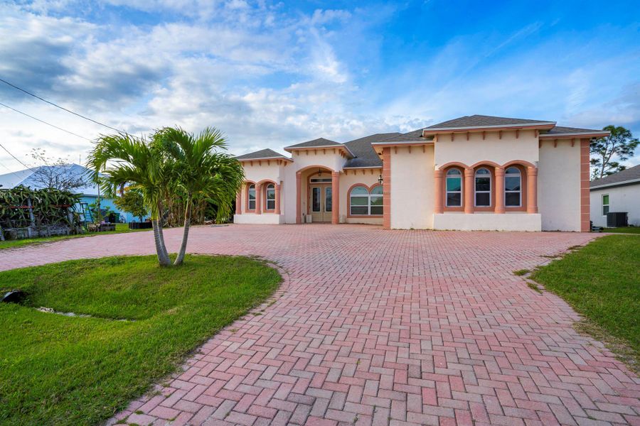New construction Single-Family house 5359 Nw Lamoore Lane, Port St. Lucie, FL 34983 - photo
