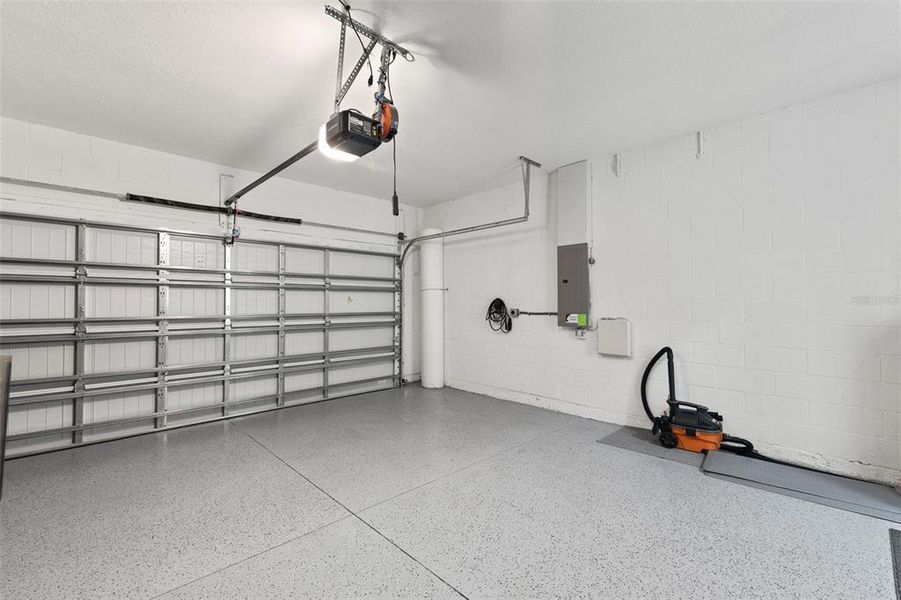 Garage w/ Epoxy Floor and extra storage