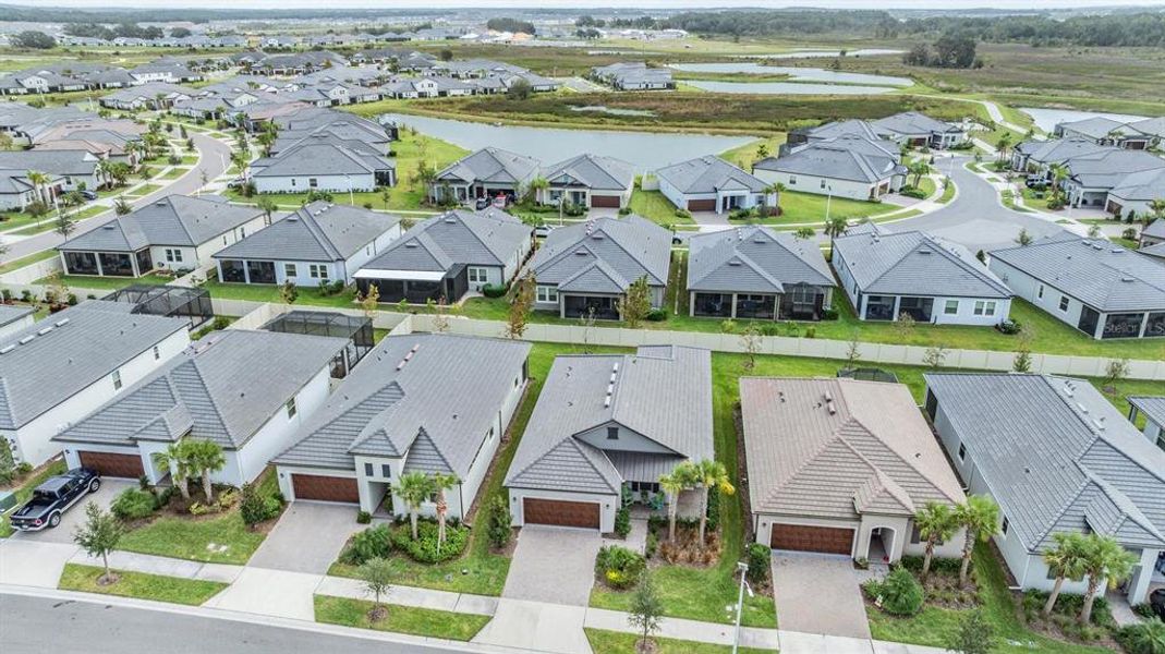 Pristine neighborhood w/tile roofs