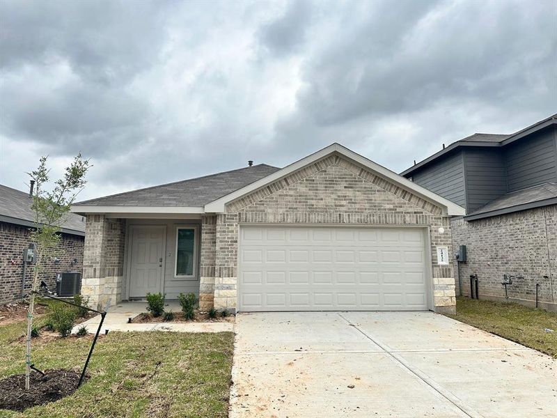 New construction Single-Family house 24135 Saddlestone Green Drive, Spring, TX 77373 X30C- photo