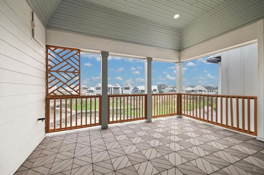 Balcony/Terrace with Lake Views and City Skyline Views