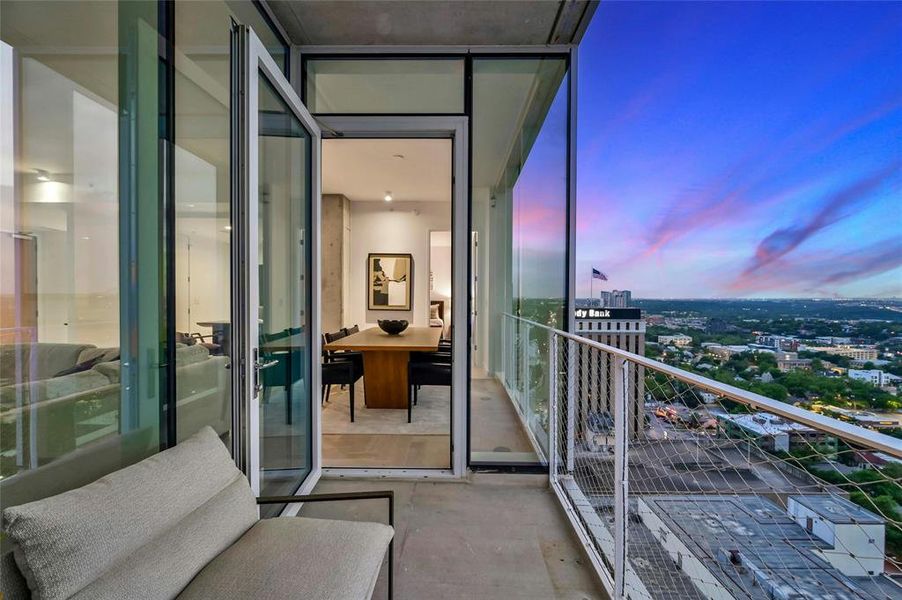 VIEWS. Because of its strategic location amongst various districts, The Linden affords views from all sides that include: The Texas State Capitol, Texas Hill Country, The University of Texas at Austin and the traditional Central Business District (CBD).