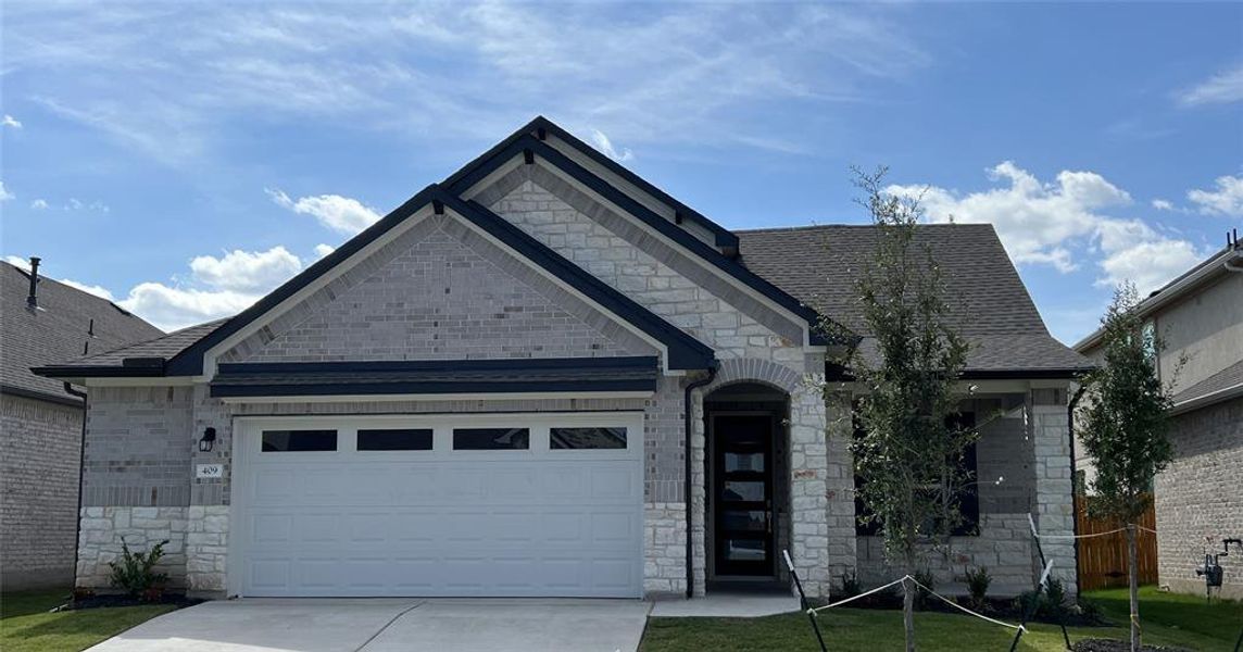 New construction Single-Family house 409 Tinto St, Leander, TX 78641 The McKinely- photo