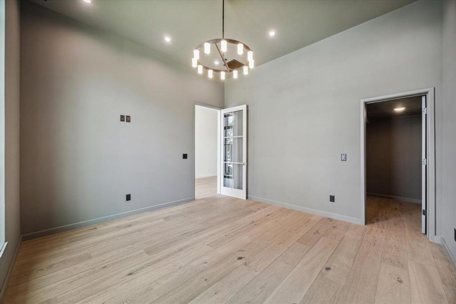 Additional view of the private study with an impressive closet.