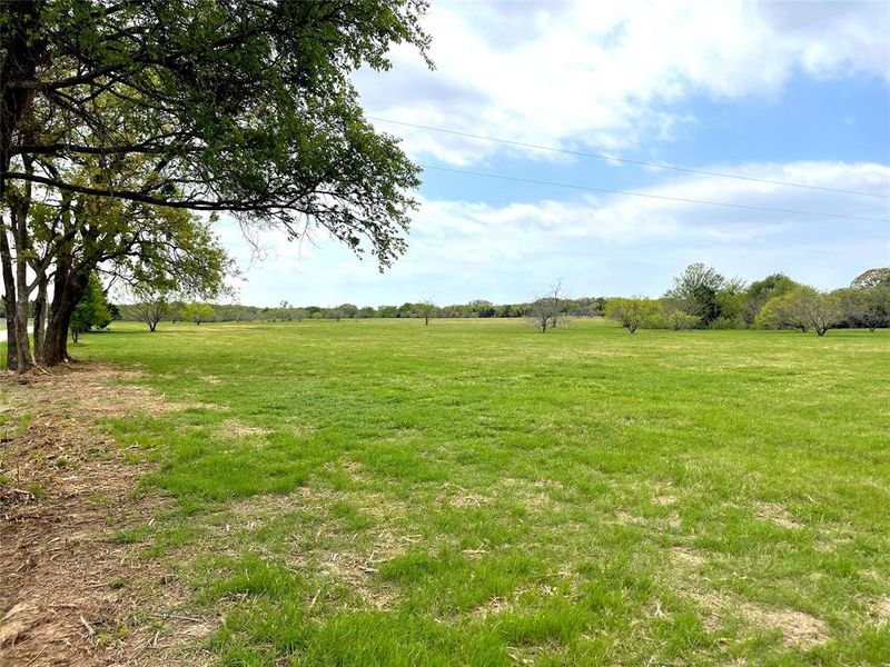 Country Roads on the Lake community in Tioga, TX