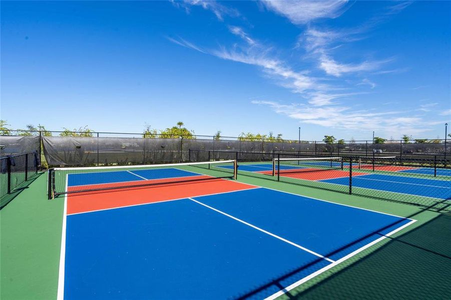 pickle ball courts