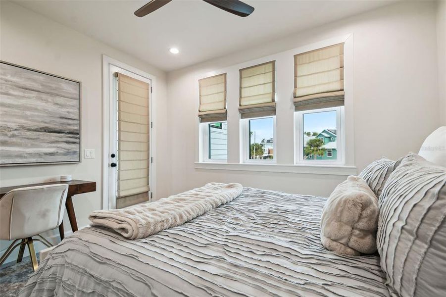 Bedroom on main level 2 with intracoastal views.