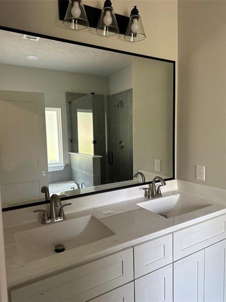 Master Bath - Double Sinks