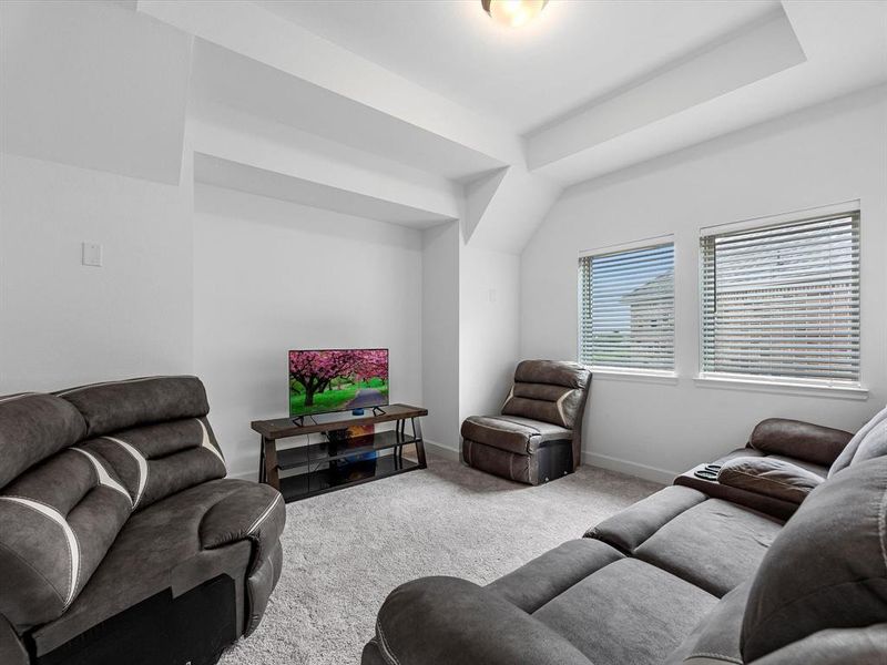 Media Room, ready for the family movie nights! Ideal for a secondary upstairs office!