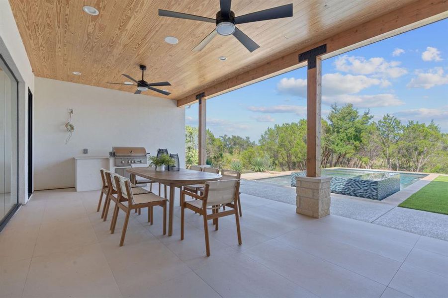 Spacious Covered Patio