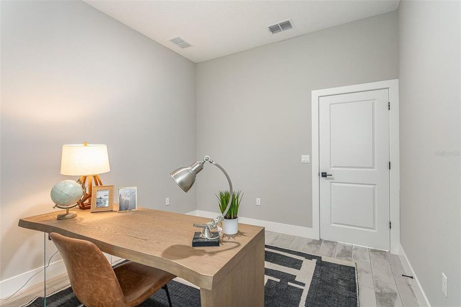 PHOTO OF MODEL HOME - SAME FLOOR PLAN ASIDE FROM LAUNDRY ROOM