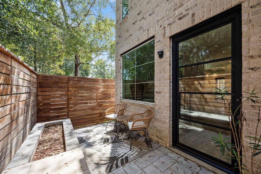 Back Patio w/ Upgraded Planter & Stamped Concrete