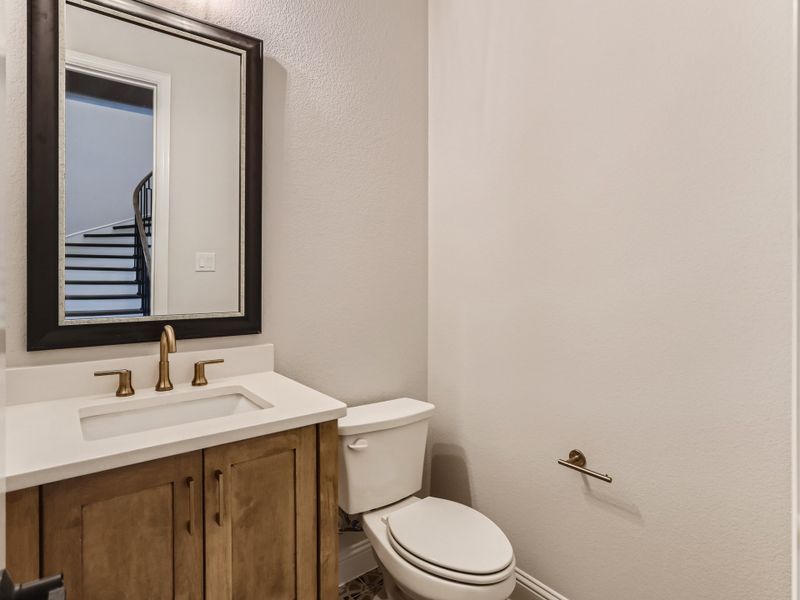 Plan 1635 Secondary Bathroom Representative Photo