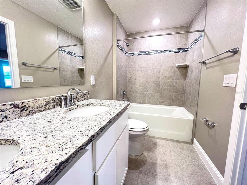 Secondary Bath - Model home actual features may vary