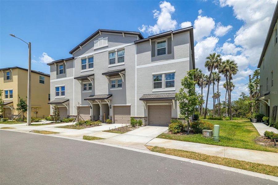 New construction Townhouse house 4746 Tuscan Loon Drive, Tampa, FL 33619 - photo