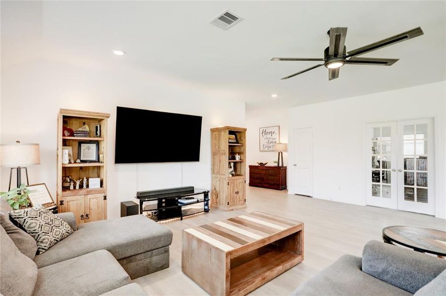 THE EXPANSIVE FAMILY ROOM HAS DIRECT ACCESS TO PRIVATE STUDY. TAKE NOTE HOW EFFICIENT THE LAYOUT OF THIS HOME IS.