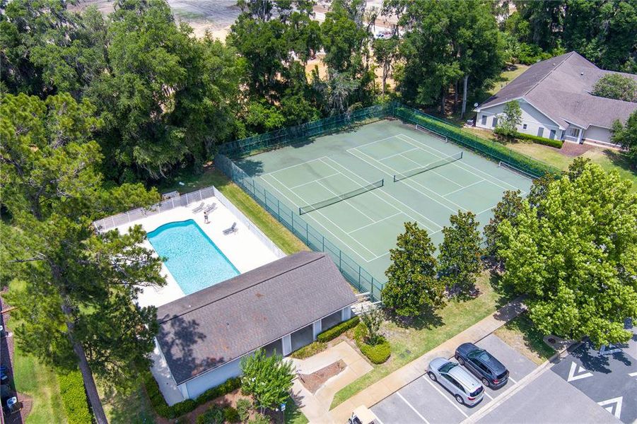 Tennis Court/Swimming Pool