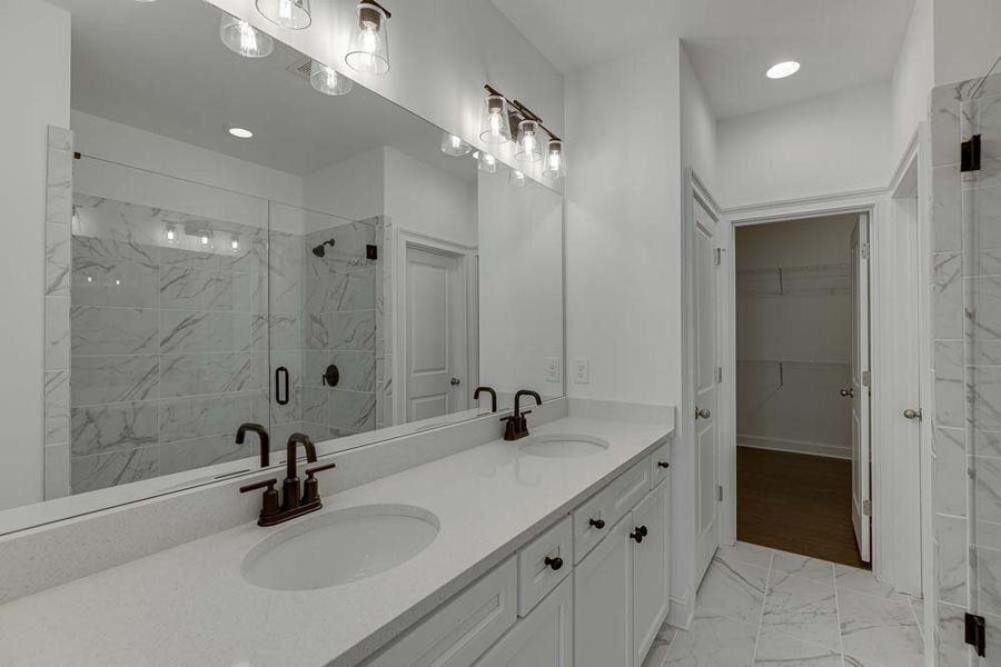 Primary Suite Bath Note: Sample product photo. Actual exterior and interior selections may vary by homesite.