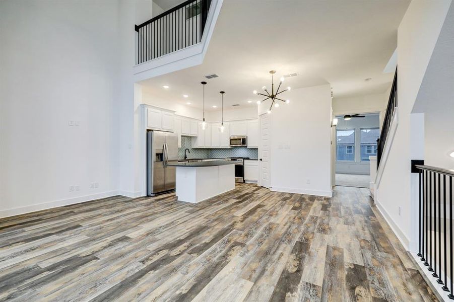 Open floorplan with lots of natural light