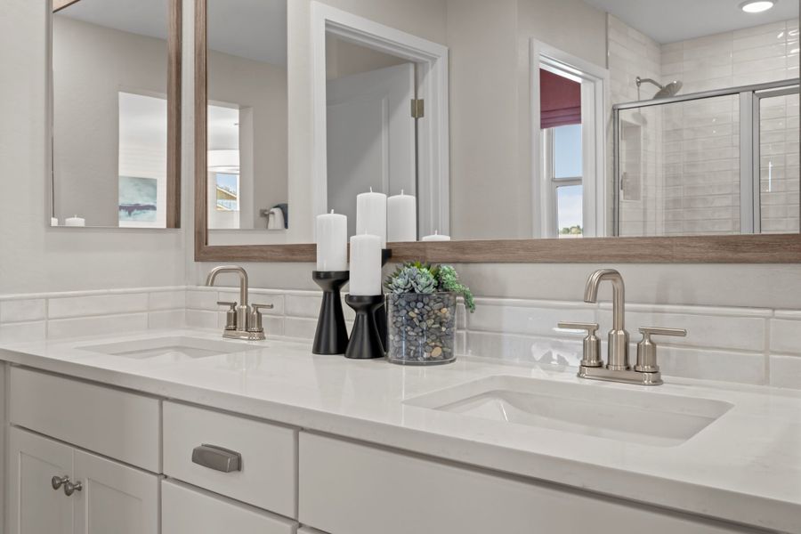 Primary Bathroom | Tangelo | Mandarin at Citrus Park | New Homes in Goodyear, AZ | Landsea Homes