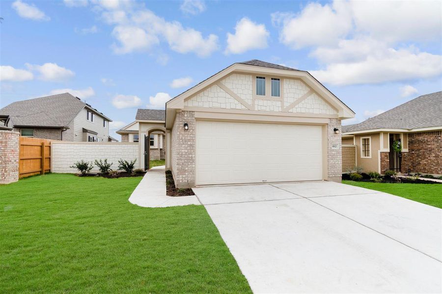 New construction Single-Family house The Florence, 8169 Daisy Cutter Crossing, Georgetown, TX 78626 - photo