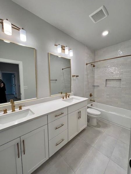 Owner's Bathroom