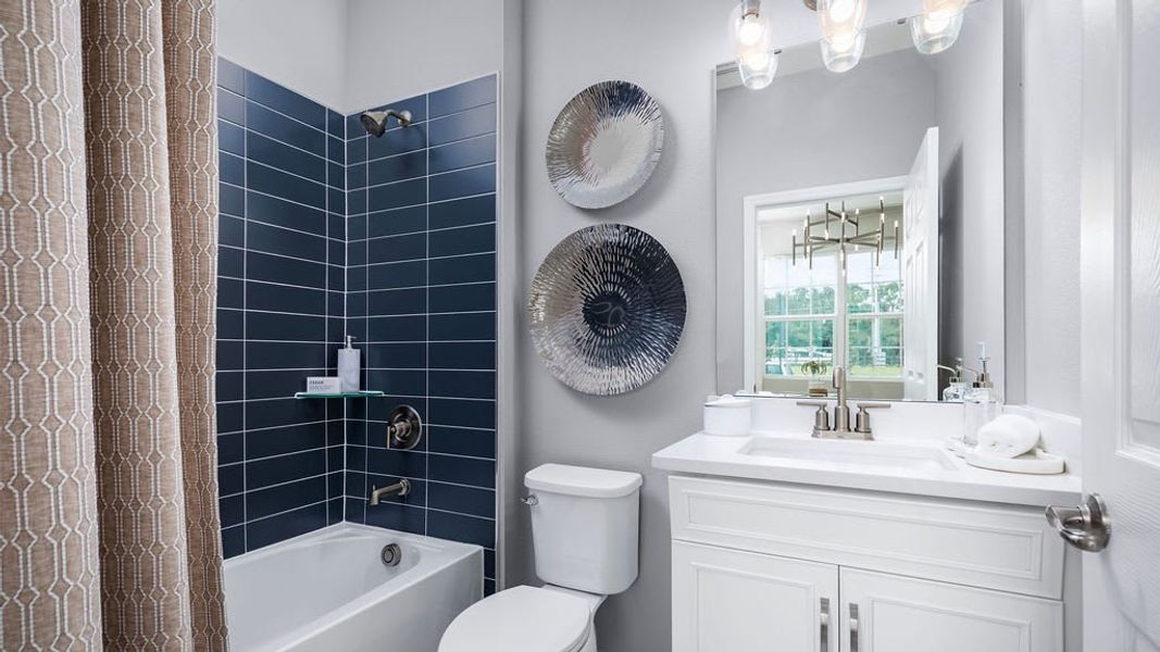 Guest Bath | Newcastle | New Homes in Central Florida | Landsea Homes