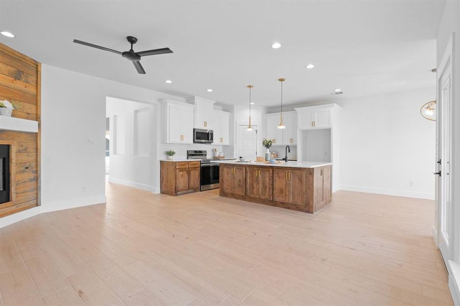 Great room open to kitchen & dining room