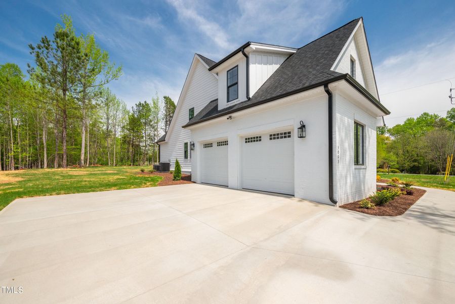 Model Home - Side Entry Garage