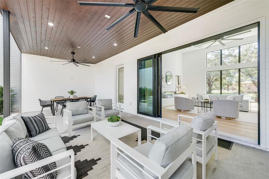 View of patio / terrace featuring ceiling fan and outdoor lounge area