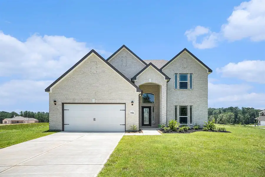 Spectacular Brand New 2 Story Home!