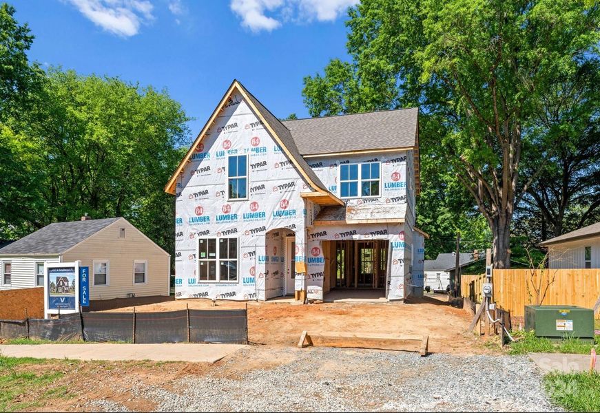 New construction Single-Family house 137 N Smallwood Place, Charlotte, NC 28216 - photo